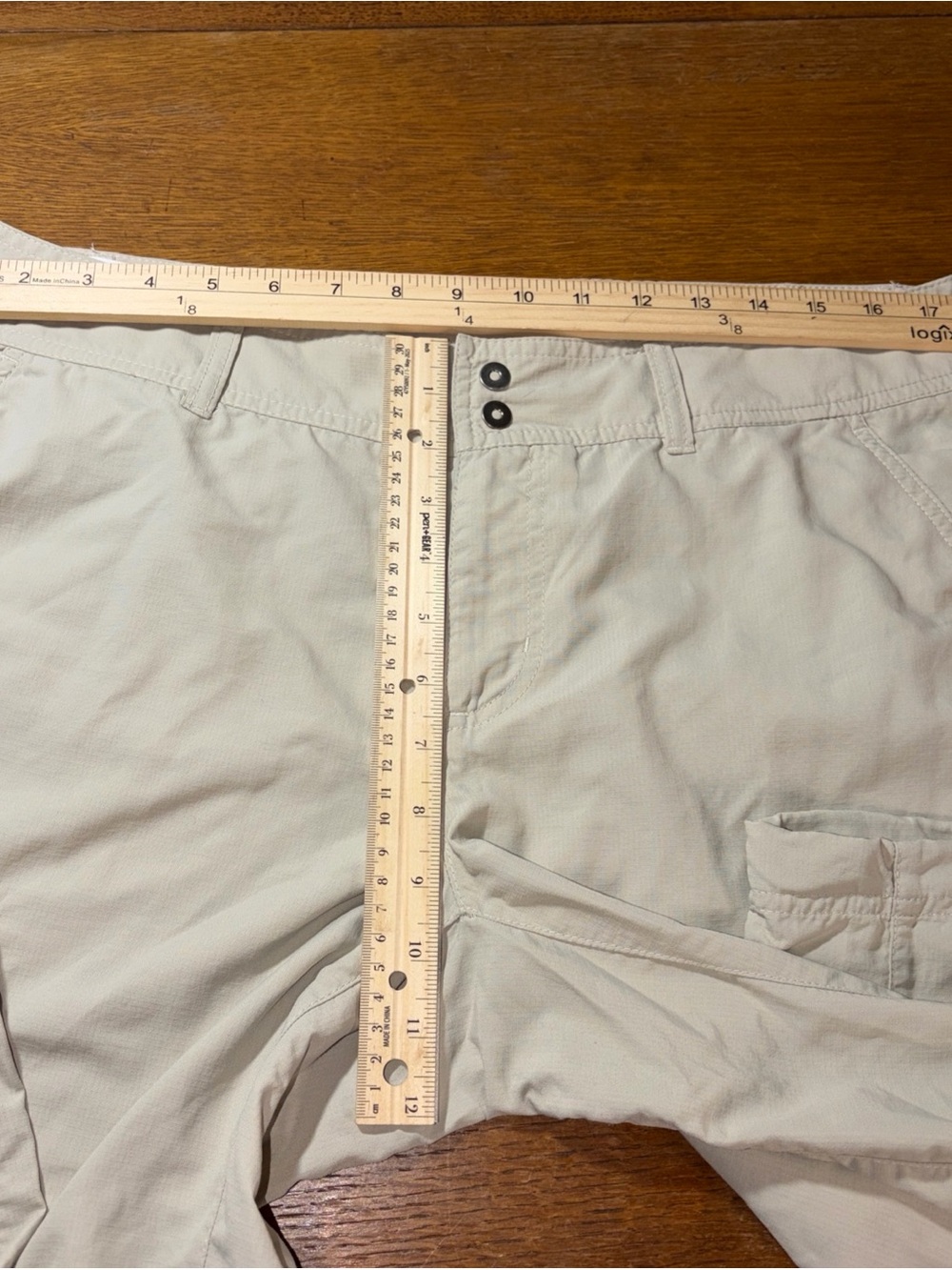 Columbia PFG Woman’s Omnishade Convertible Outdoor Hiking Pants Size 12 Short - Picture 4 of 8